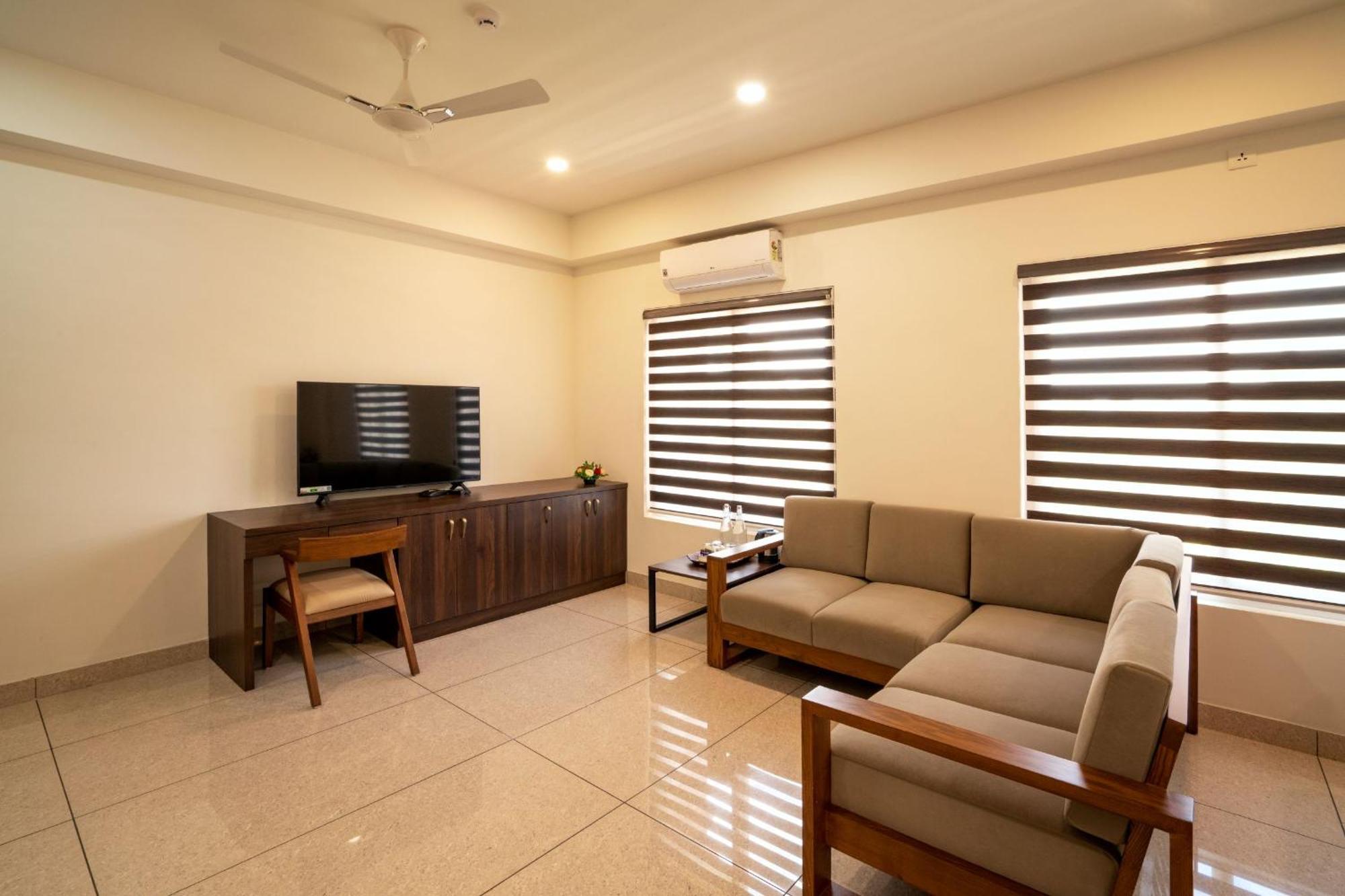 Kumbanad Heritage Hotel Vennikulam Ngoại thất bức ảnh